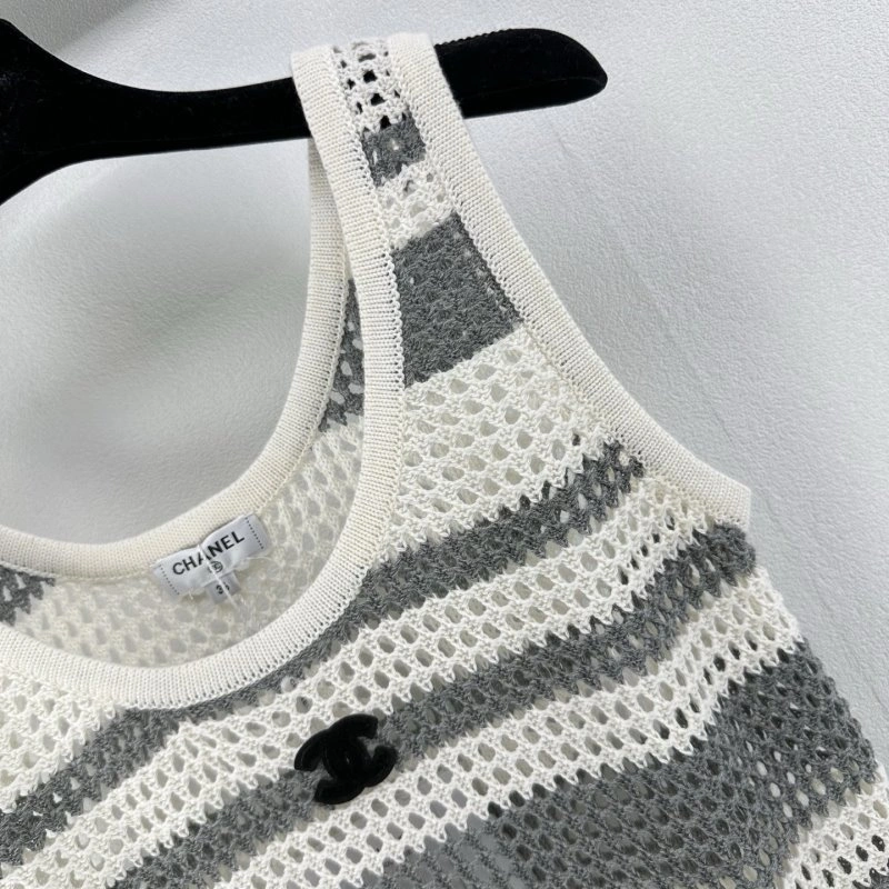 Chanel Vest Sleek 109601