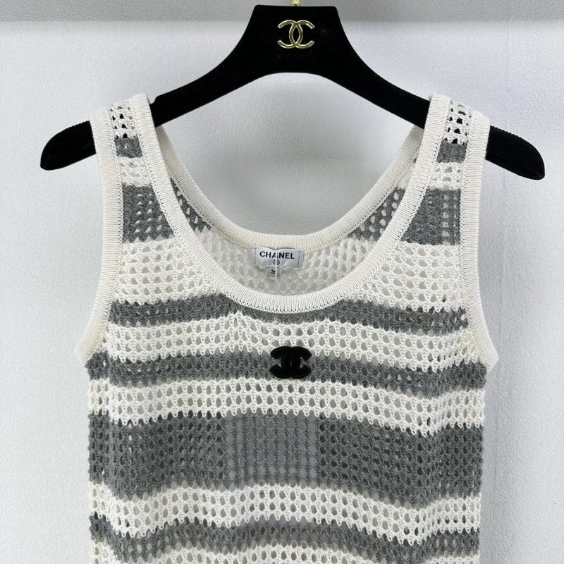 Chanel Vest Sleek 109601