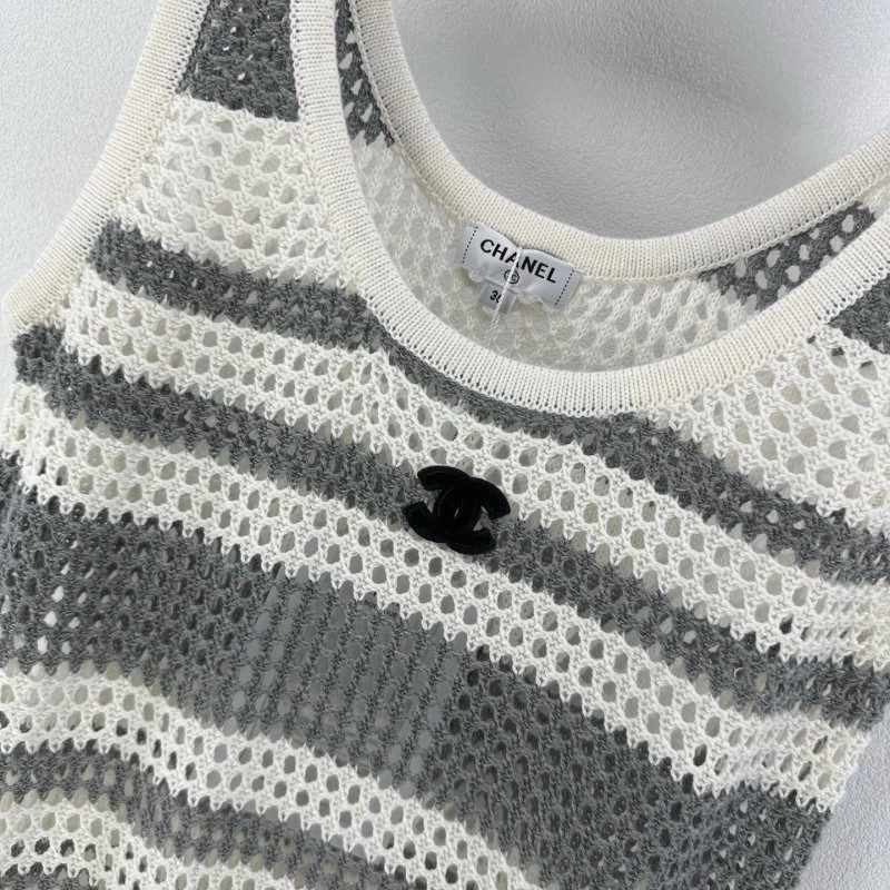 Chanel Vest Sleek 109601