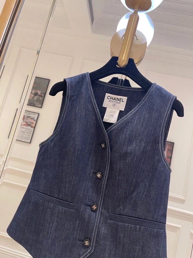 Chanel Vest Supportive 109597