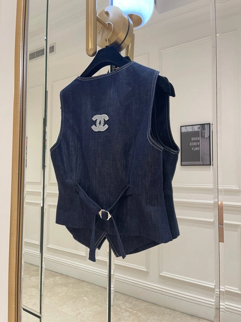 Chanel Vest Supportive 109597