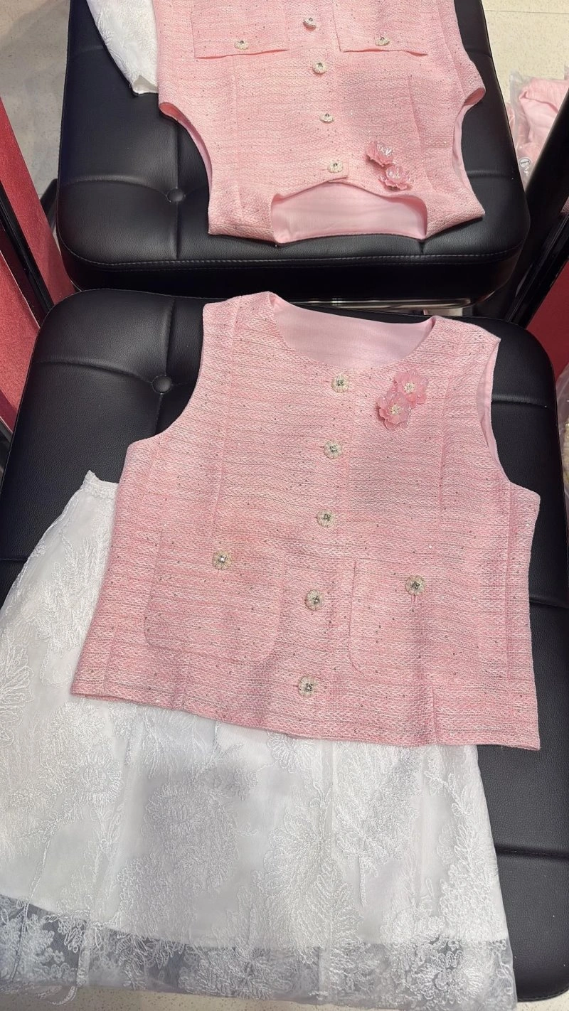Efficient Chanel Vest 109566