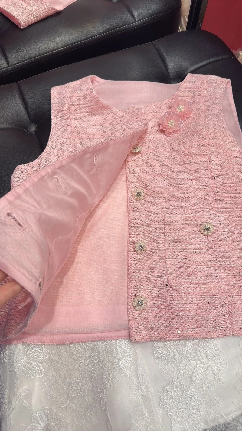 Efficient Chanel Vest 109566