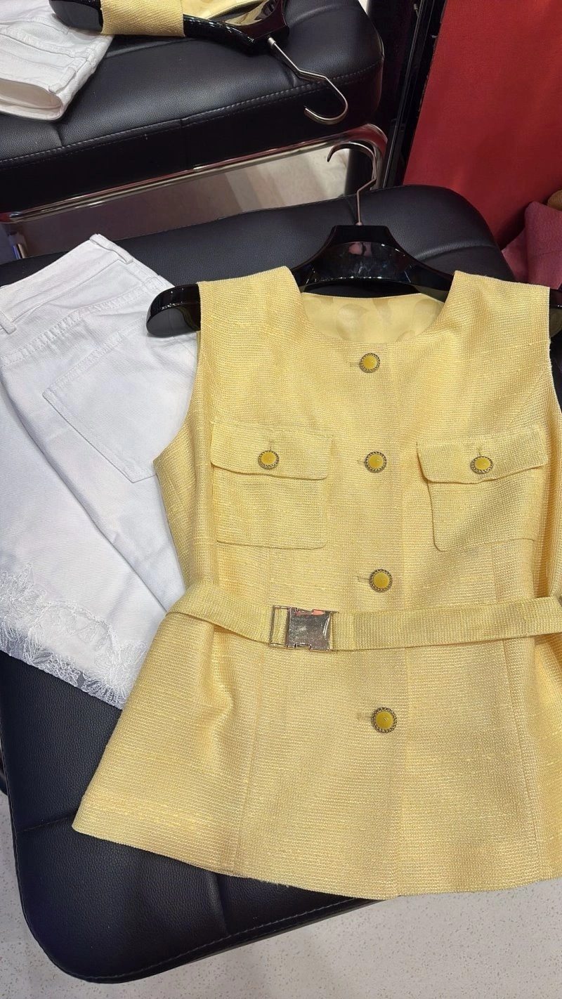 Chanel Vest FashionForward 109588