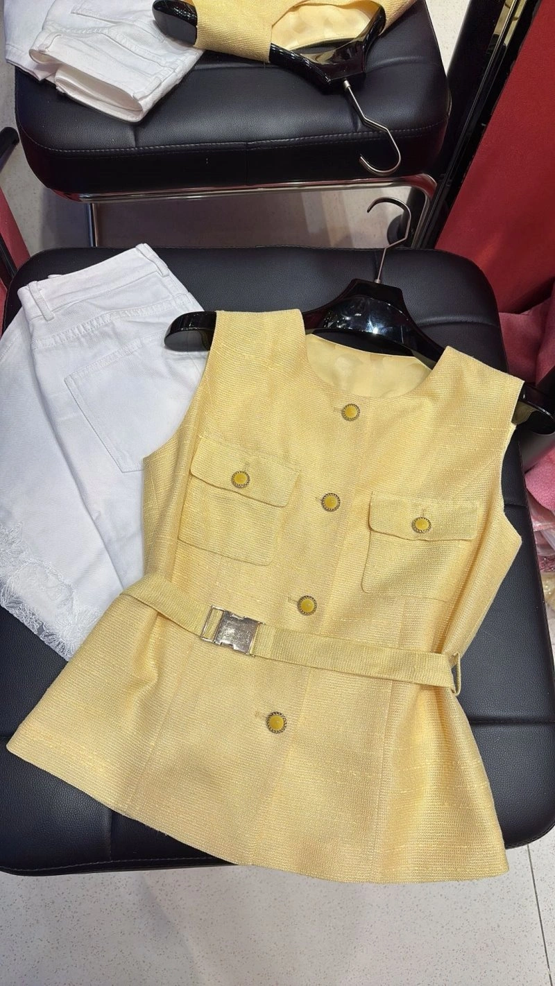 Chanel Vest FashionForward 109588