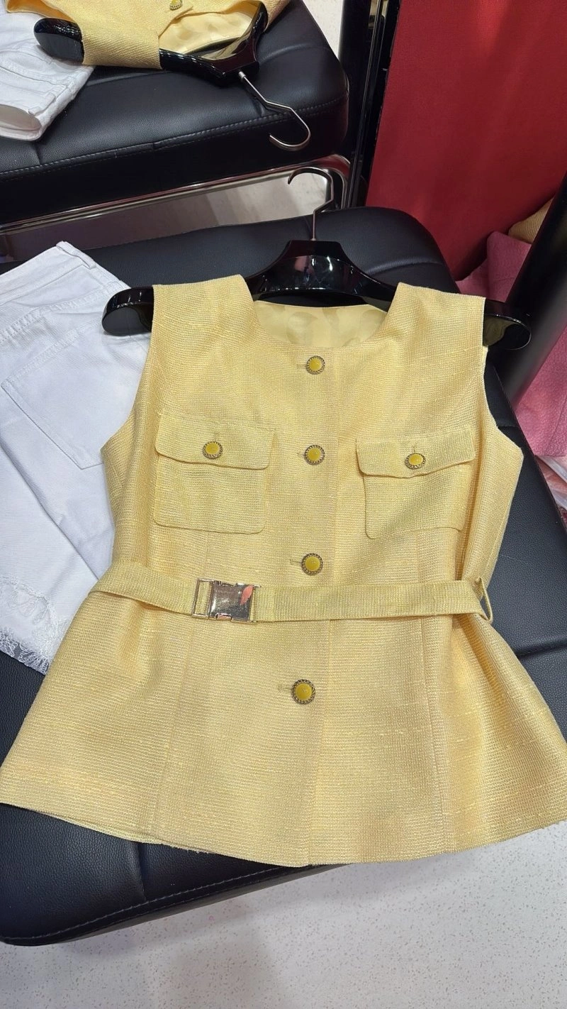 Chanel Vest FashionForward 109588