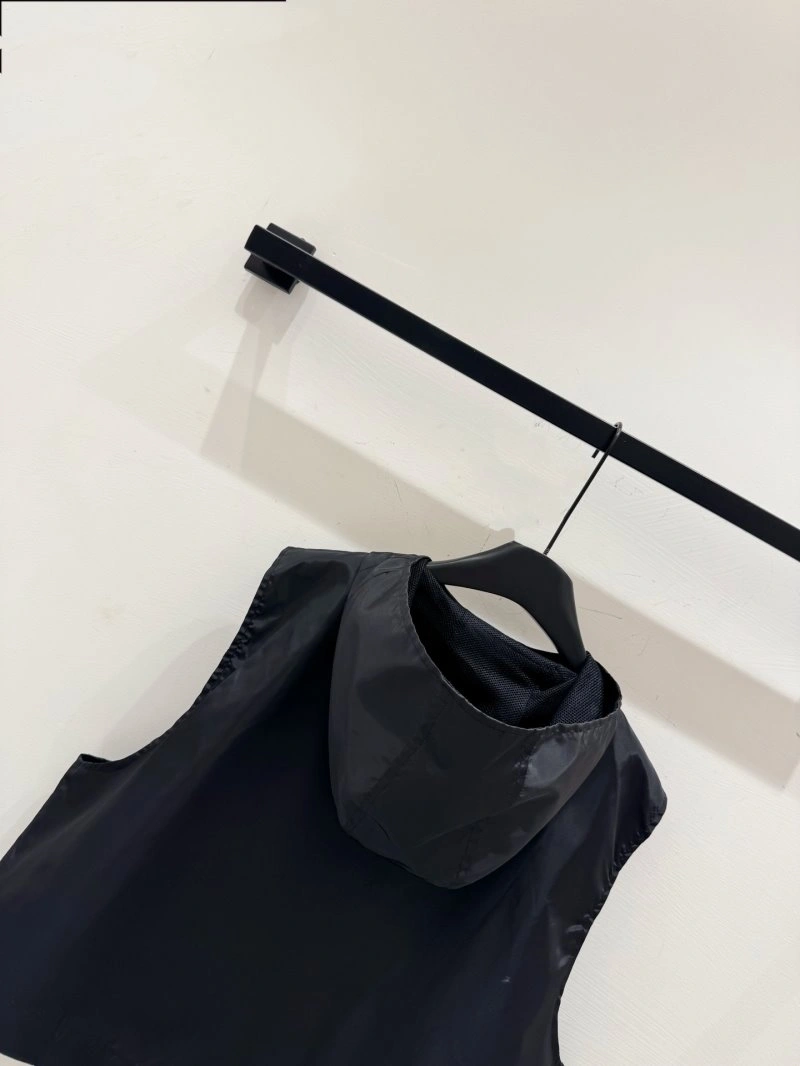 Chanel Vest Stylish 109571