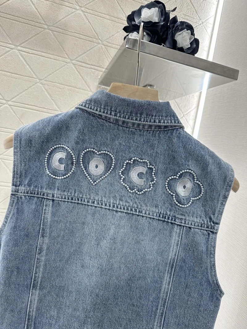 Chanel Vest TimelessDesign 109560