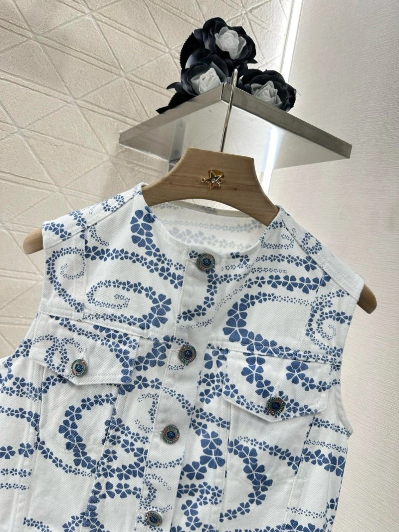 Chic Chanel Vest 109553