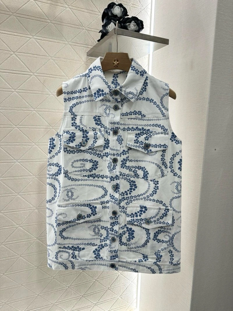 Chanel Vest GoAnywhere 109551