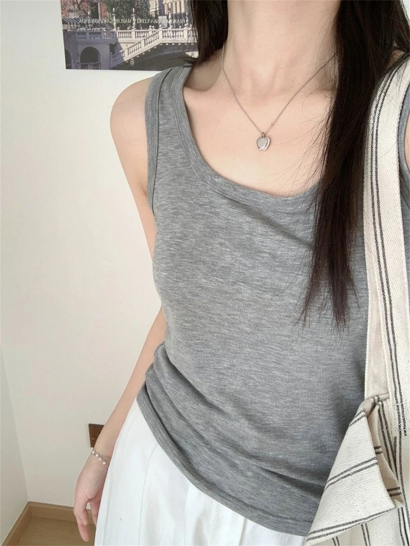 Chanel Vest Contemporary 109548
