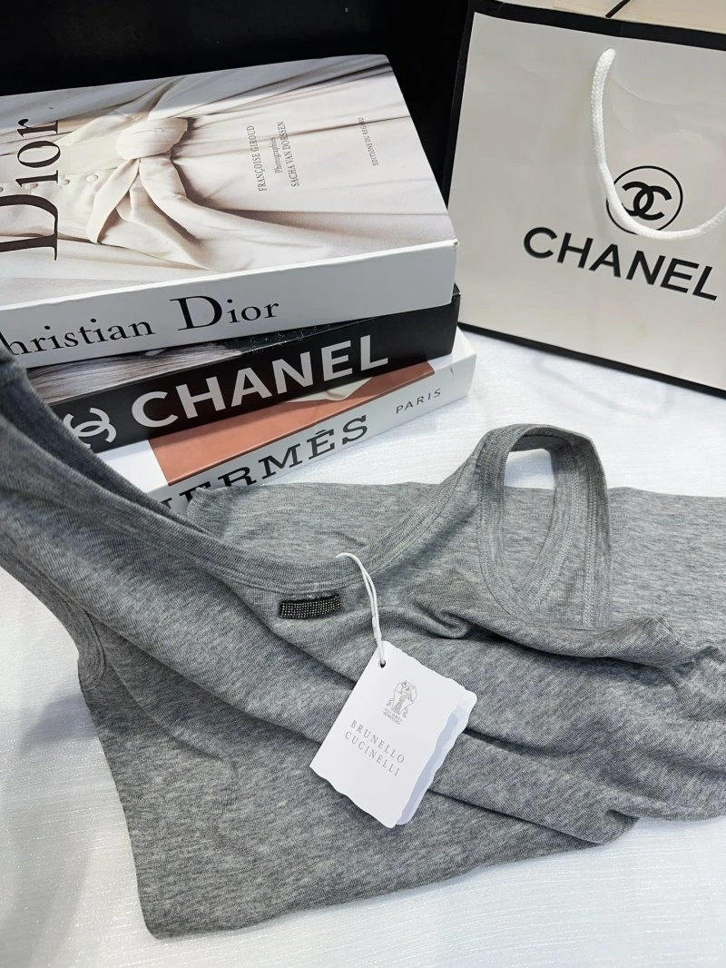 Chanel Vest Contemporary 109548