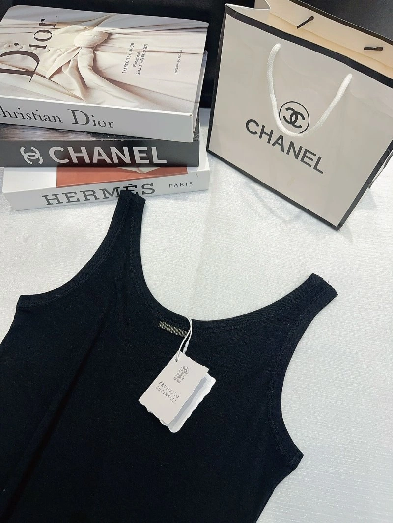 Packable Chanel Vest 109546