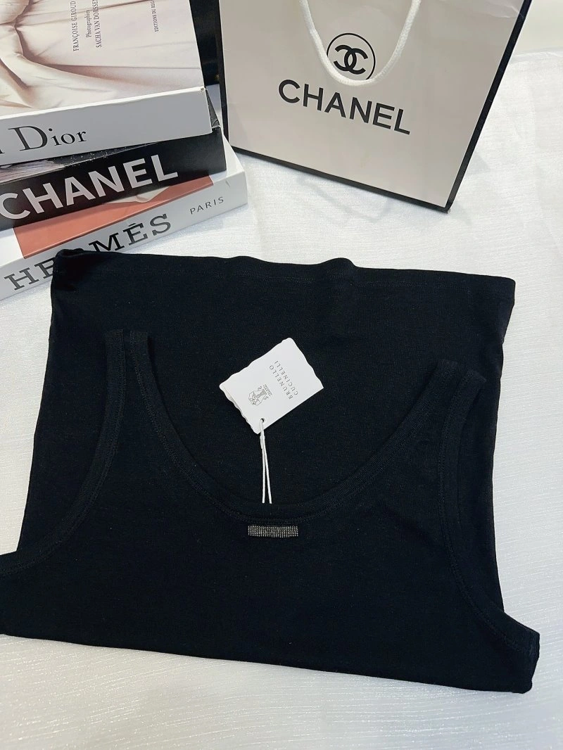 Packable Chanel Vest 109546