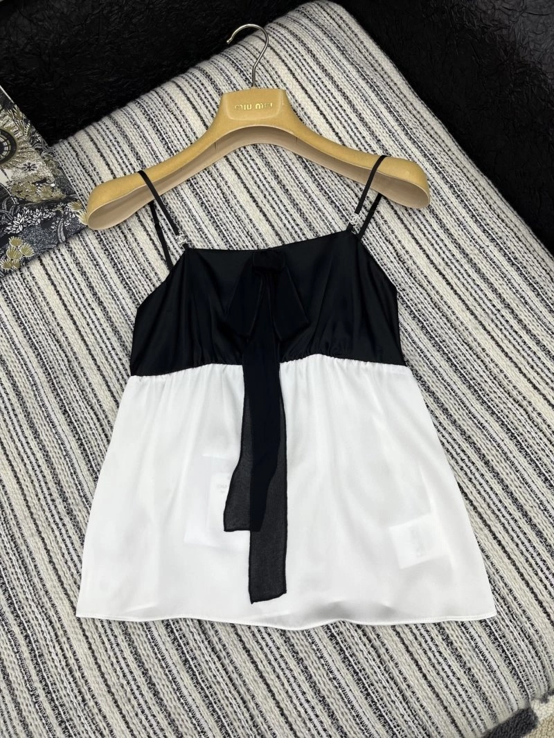 Chanel Vest Comfortable 109521