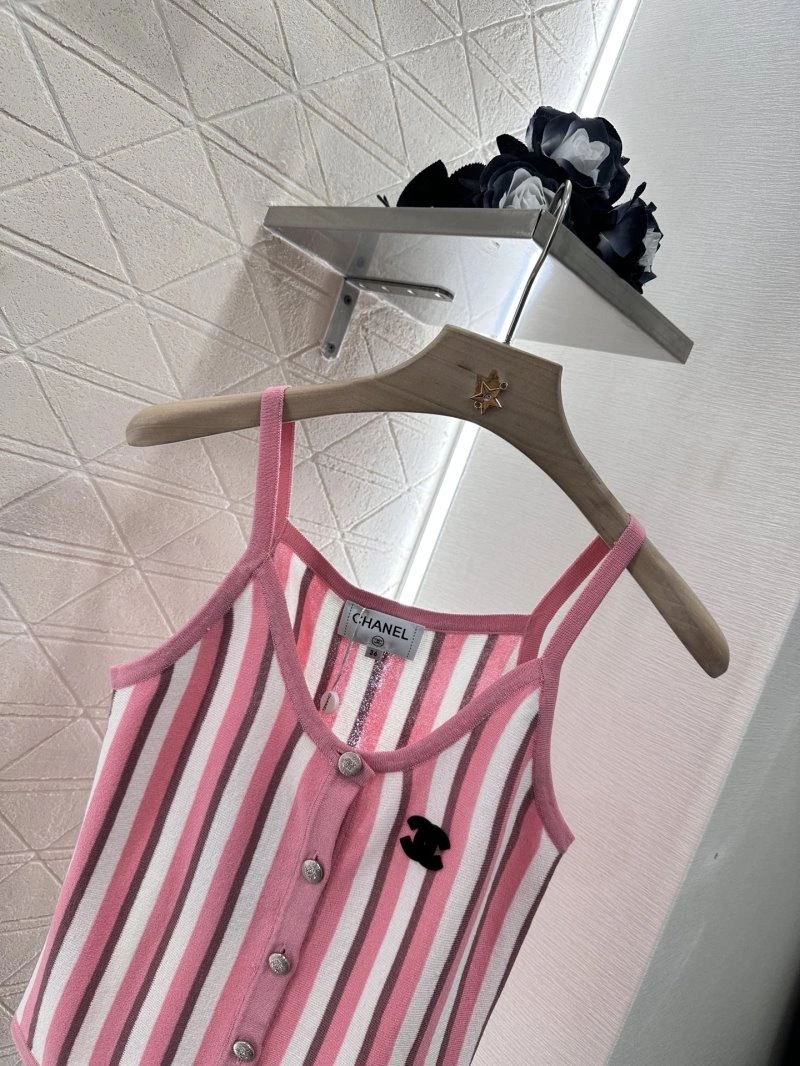 Unisex Chanel Vest 109414