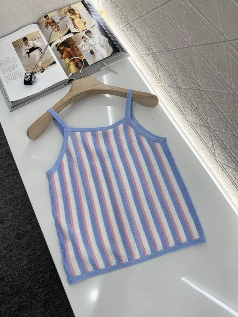 Minimalist Chanel Vest 109410