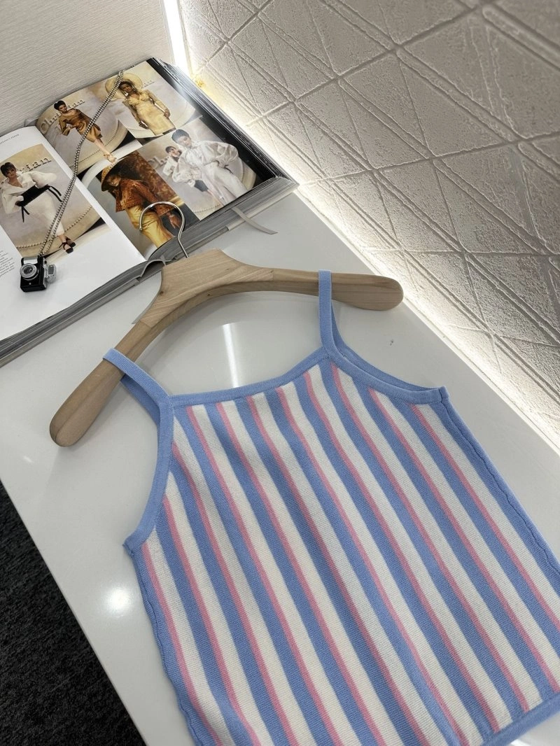 Minimalist Chanel Vest 109410