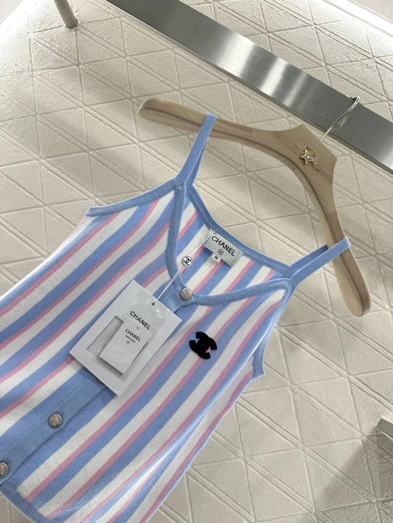 Minimalist Chanel Vest 109410