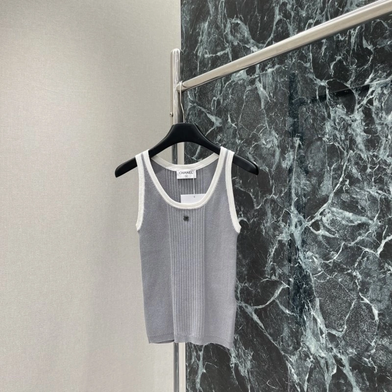 Trendsetting Chanel Vest 109386