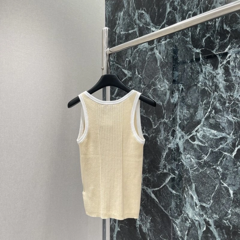 Trendsetting Chanel Vest 109386