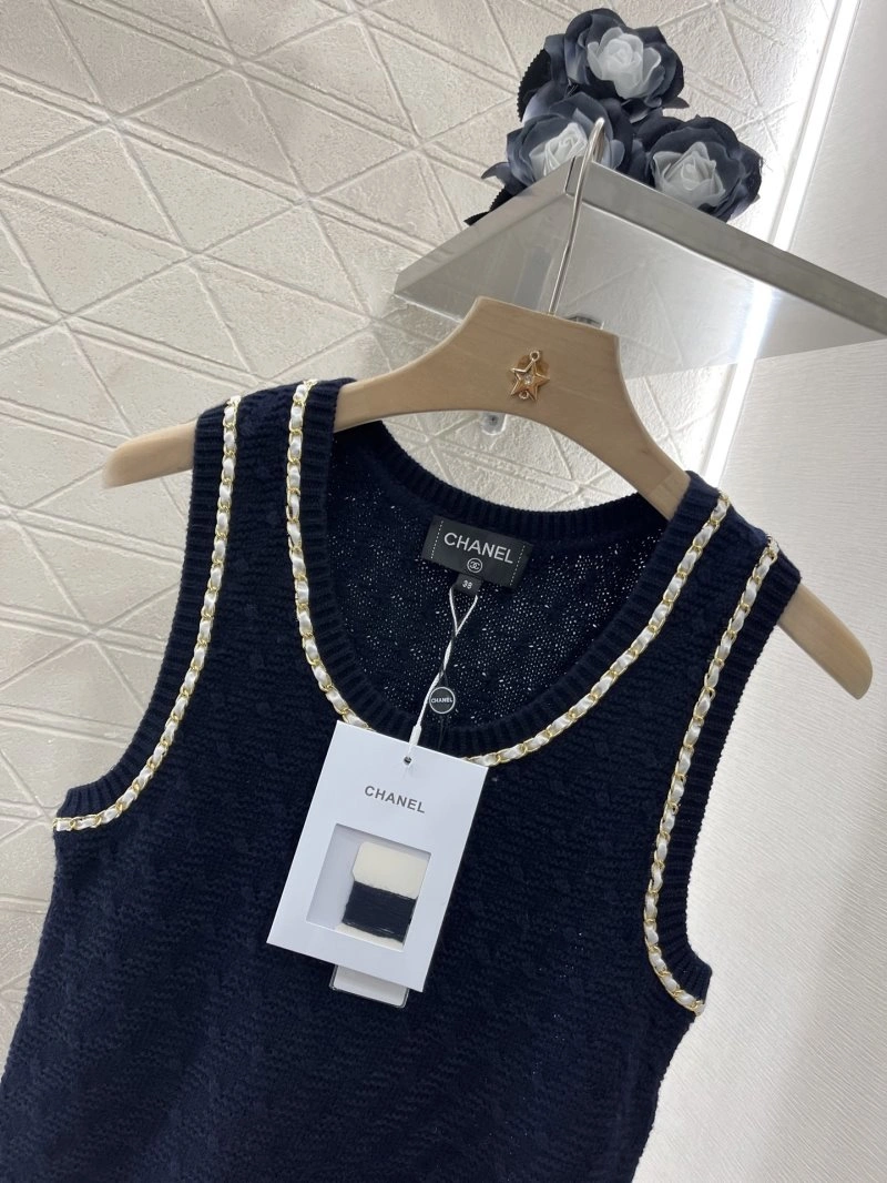 TechFriendly Chanel Vest 109385