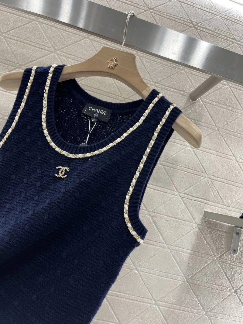 TechFriendly Chanel Vest 109385