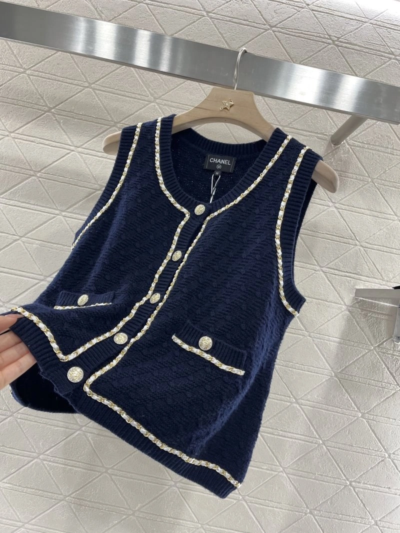 Trendsetting Chanel Vest 109387
