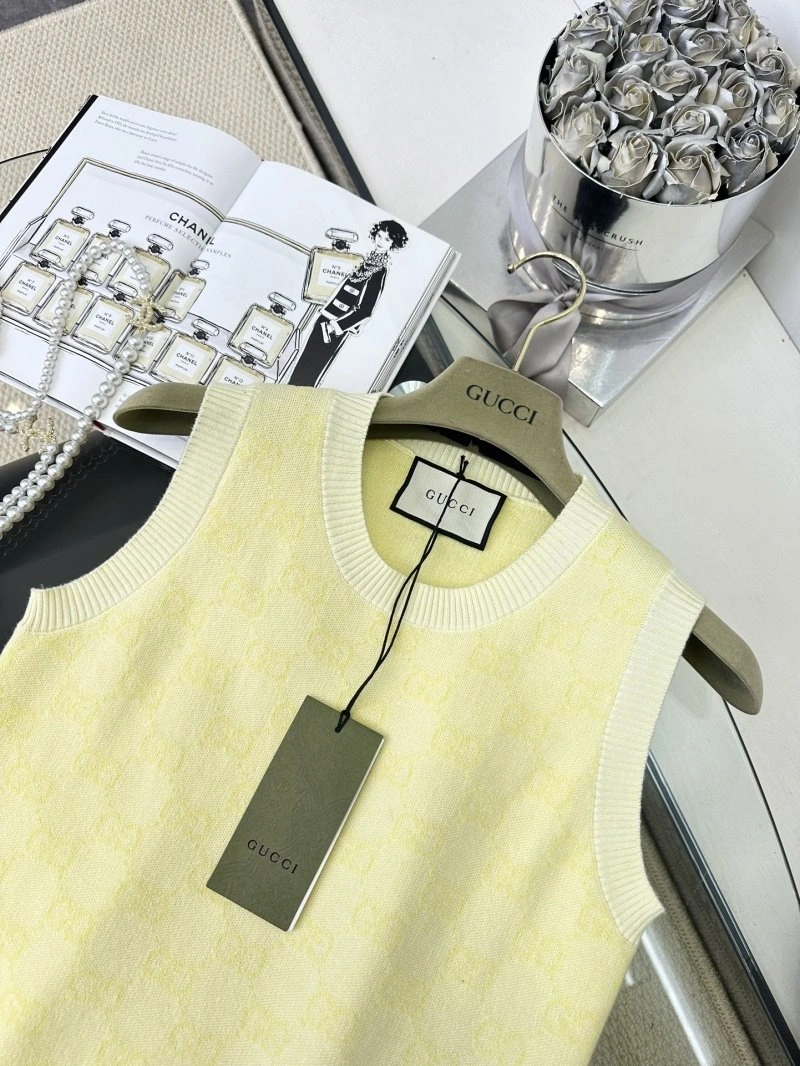 WeatherProof Chanel Vest 109381