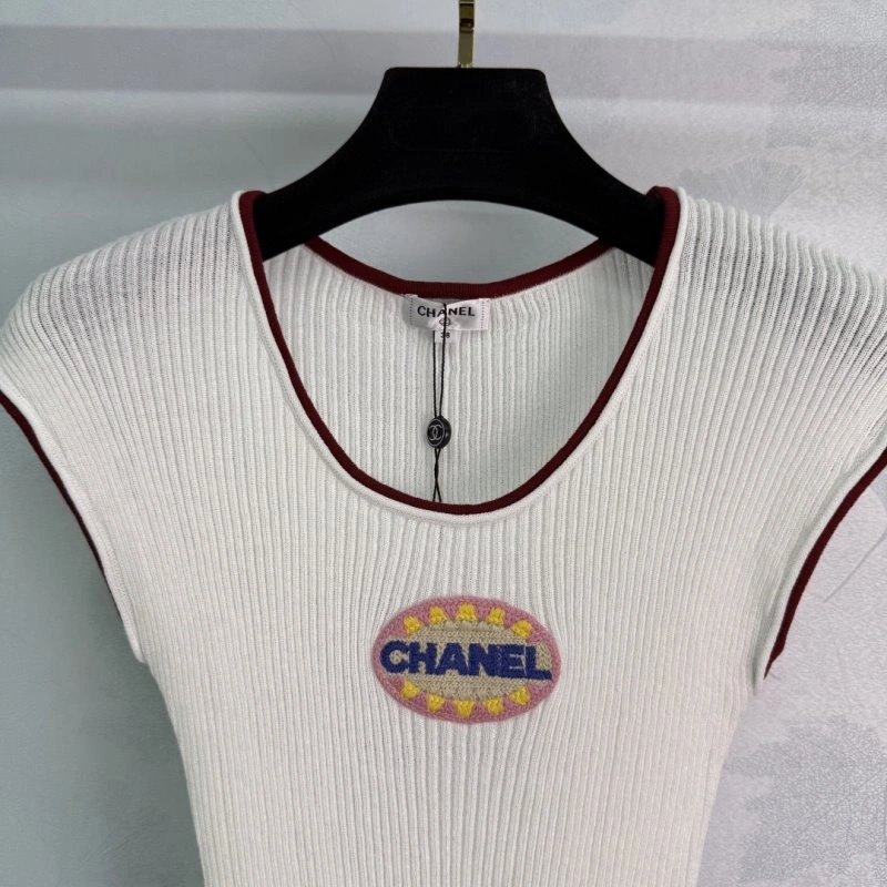 Chanel Vest Stretchable 109364