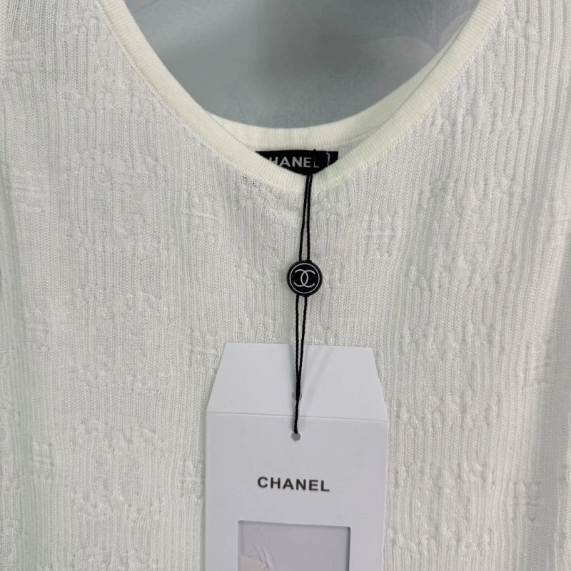 Chanel Vest Lightweight 109370