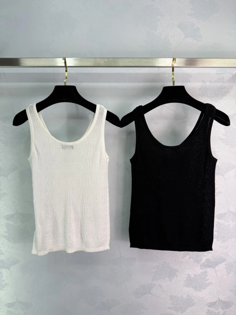Chanel Vest Lightweight 109370