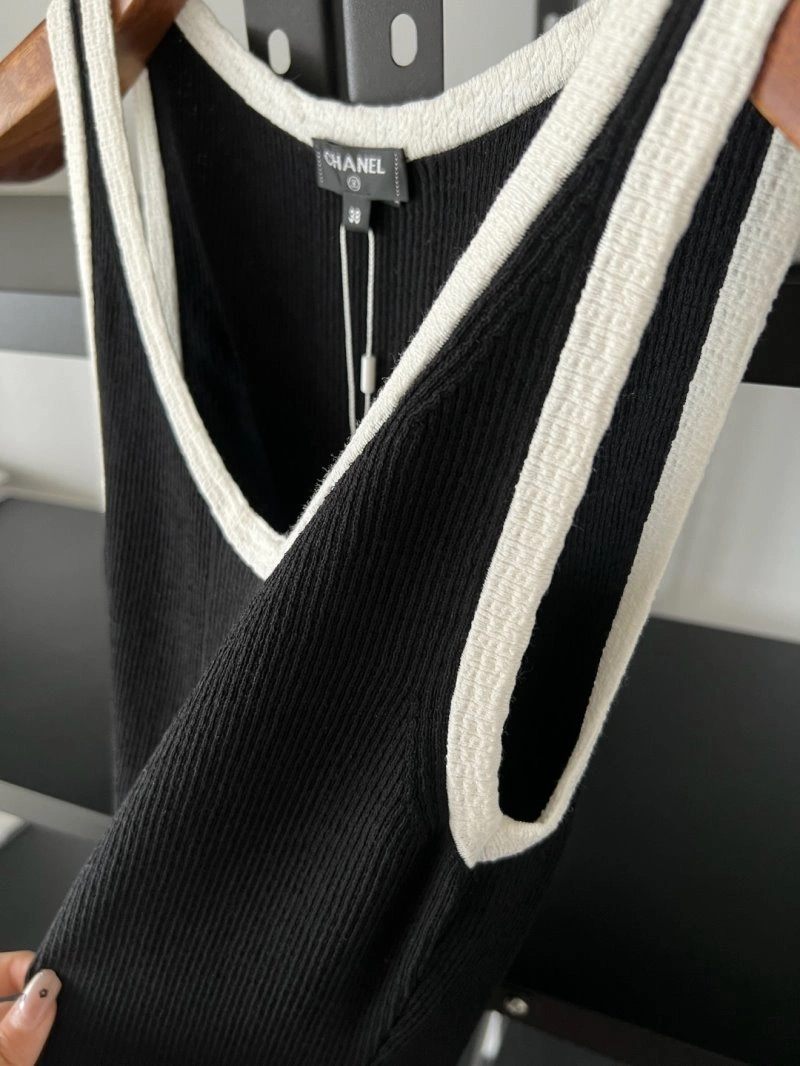 Chanel Vest Affordable 109360