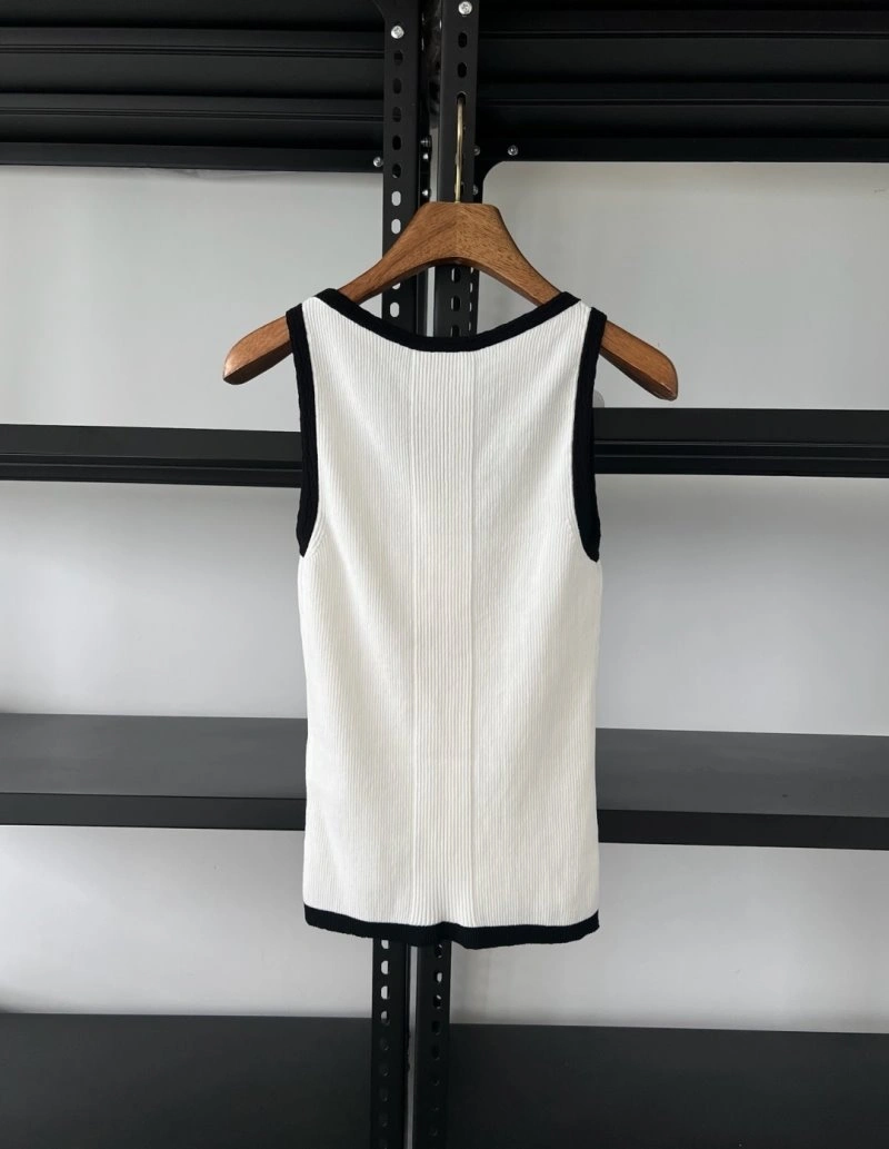 UrbanChic Chanel Vest 109350