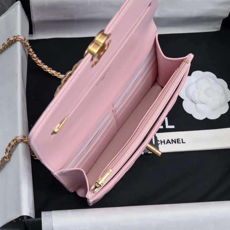 Supportive Chanel WOC Bags 54149