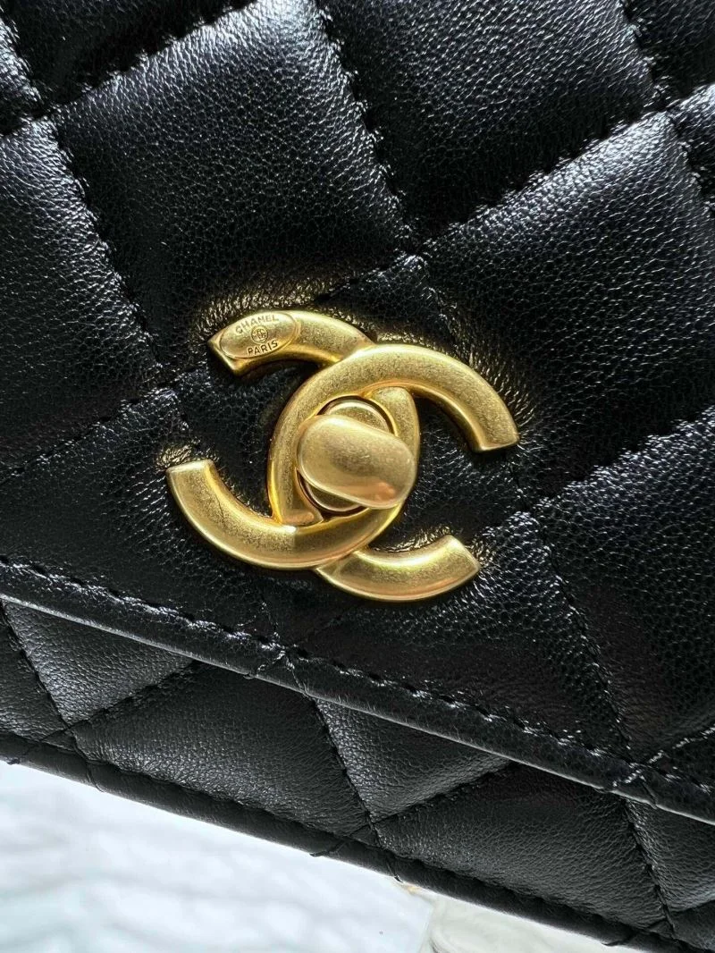Breathable Chanel WOC Bags 54136