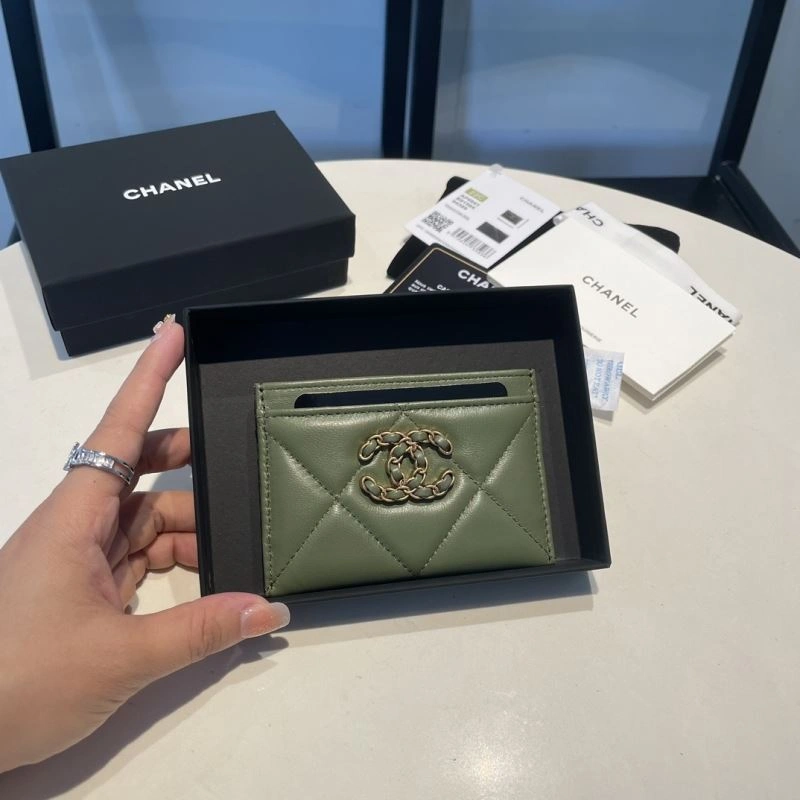 Bold Chanel Wallet Purse 69050