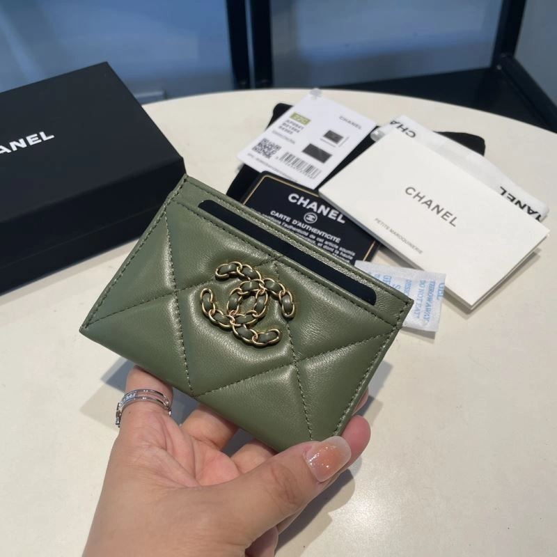 Bold Chanel Wallet Purse 69050