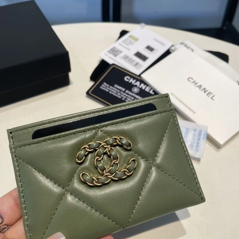 Bold Chanel Wallet Purse 69050