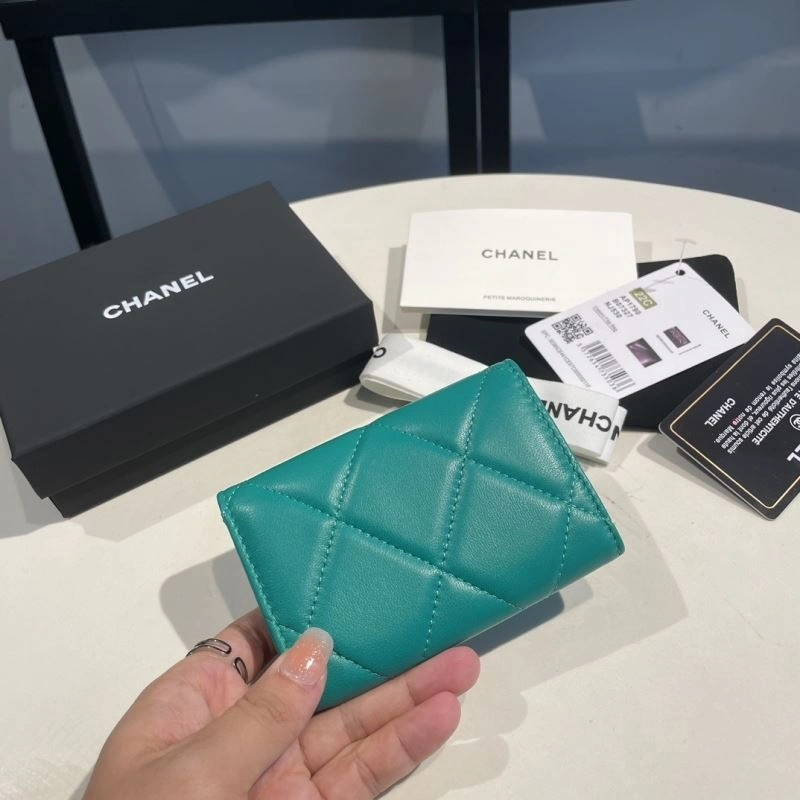 Chanel Wallet Purse Snug 69031
