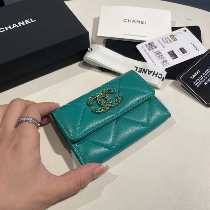 Chanel Wallet Purse Snug 69031
