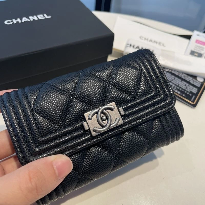 Versatile Chanel Wallet Purse 68976