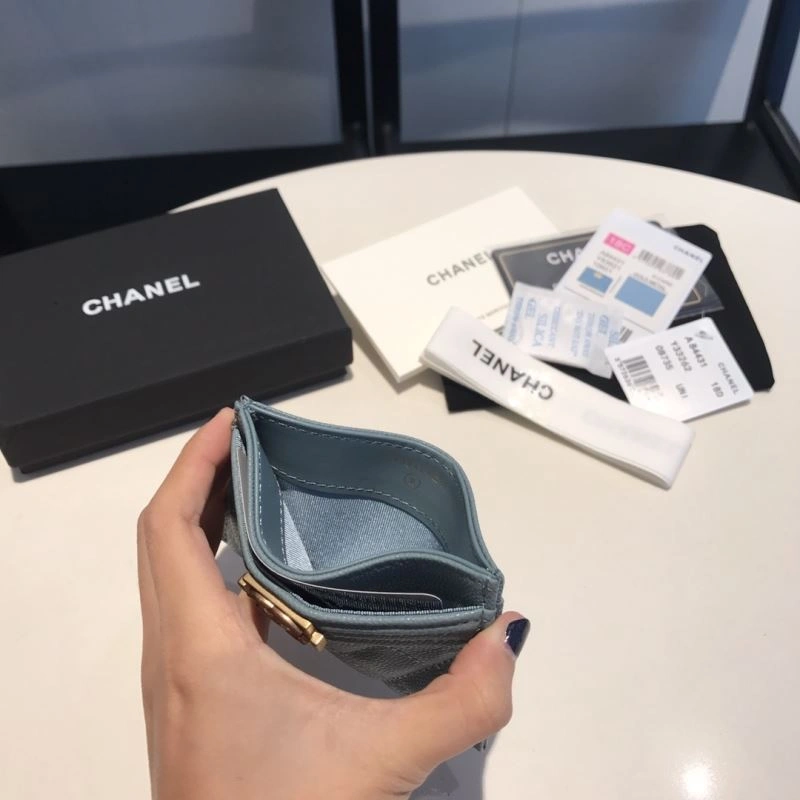 Versatile Chanel Wallet Purse 68999