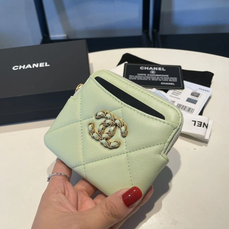 Chanel Wallet Purse EyeCatching 68842