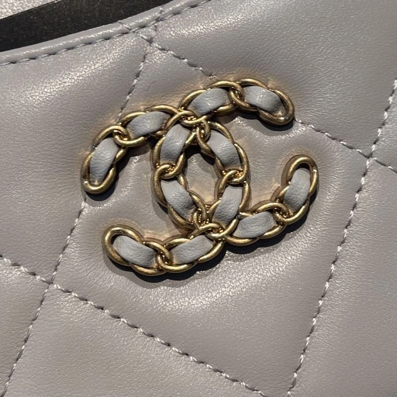 Stylish Chanel Wallet Purse 68840