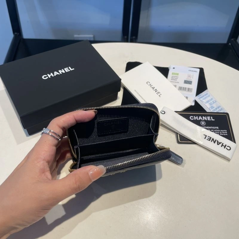UrbanChic Chanel Wallet Purse 68830
