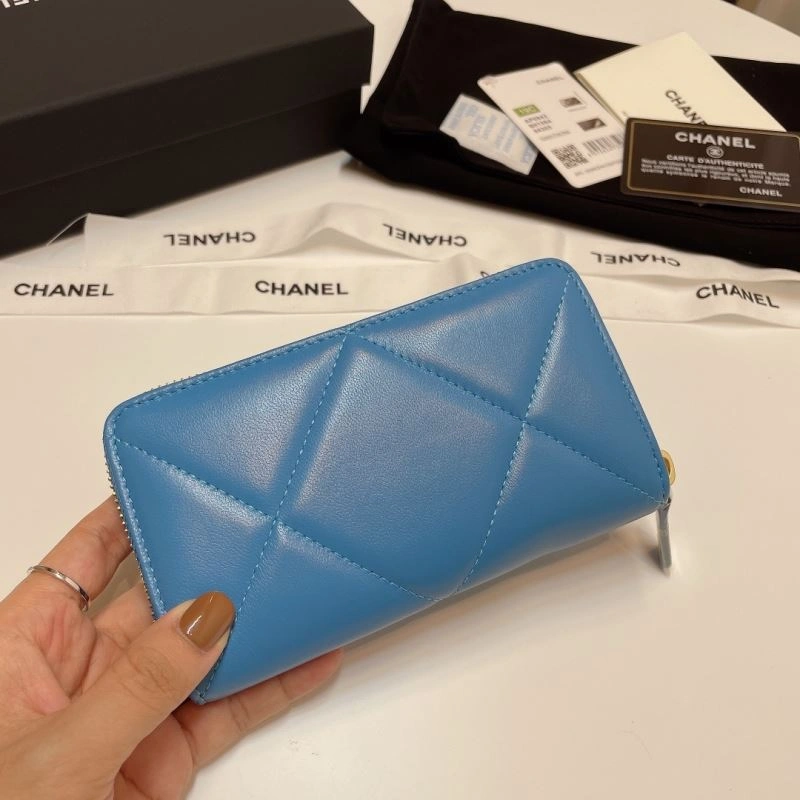 Chanel Wallet Purse Sporty 68708