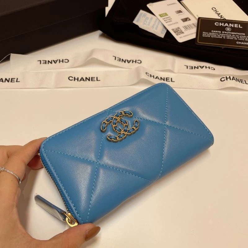 Chanel Wallet Purse Sporty 68708