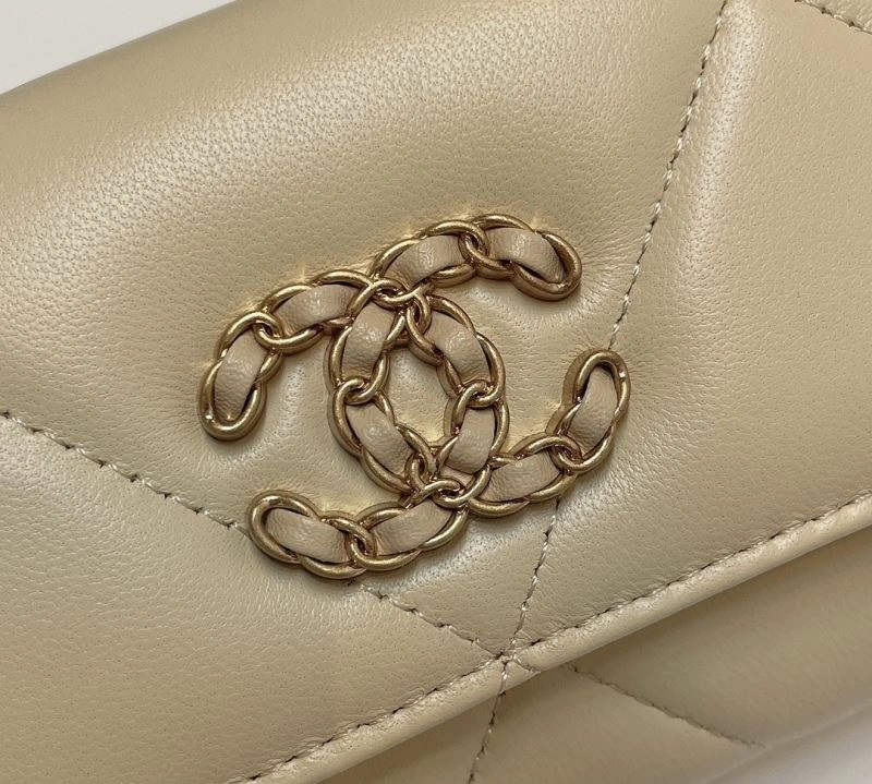 Contemporary Chanel Wallet Purse 68730