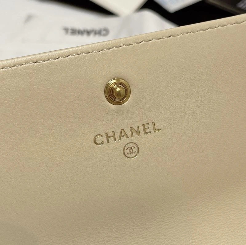 Contemporary Chanel Wallet Purse 68730